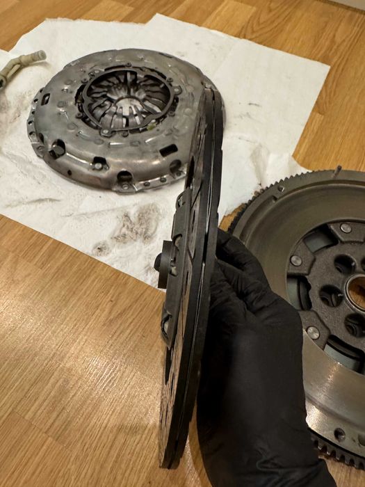 Kit voltanta + ambreiaj + rulment presiune LuK 600 0371 00