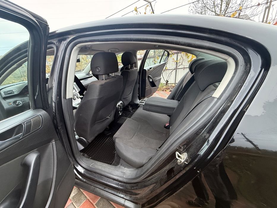 VOLKSWAGEN Passat 2005 — imagine 4