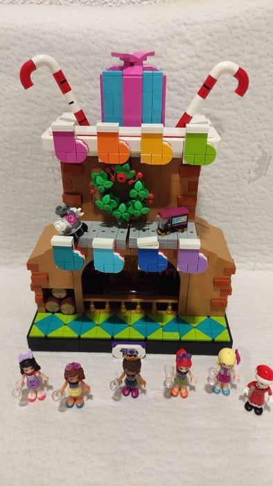 LEGO® Friends 4002022 - Коледно за служители /1209 елемента/