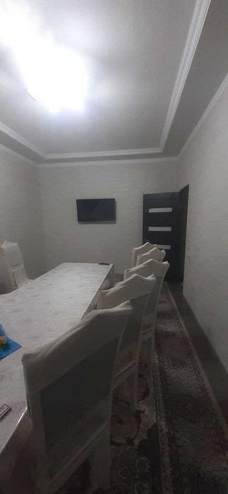 Квартира сотилади Навоий шахарда