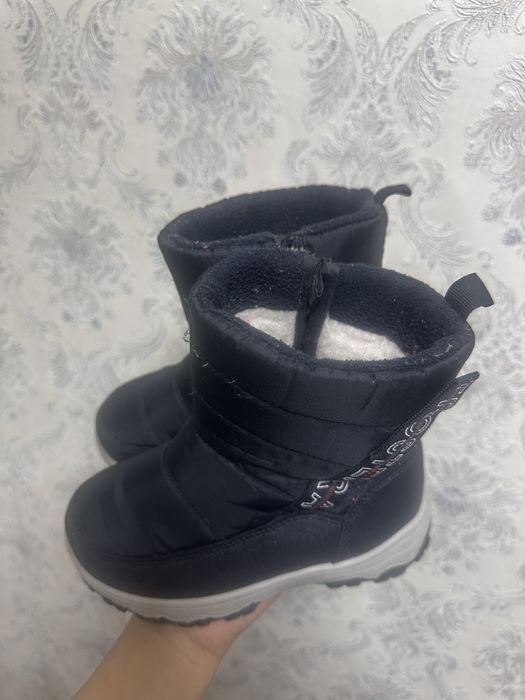 Зимняя обувь для мальчика (29р)
