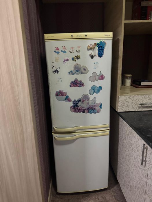 Холодильник сатылады