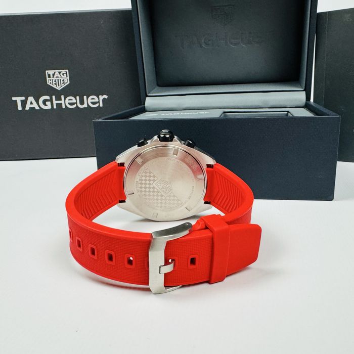 Часовник TAG Heuer Formula 1 Chronograph CAZ101AM