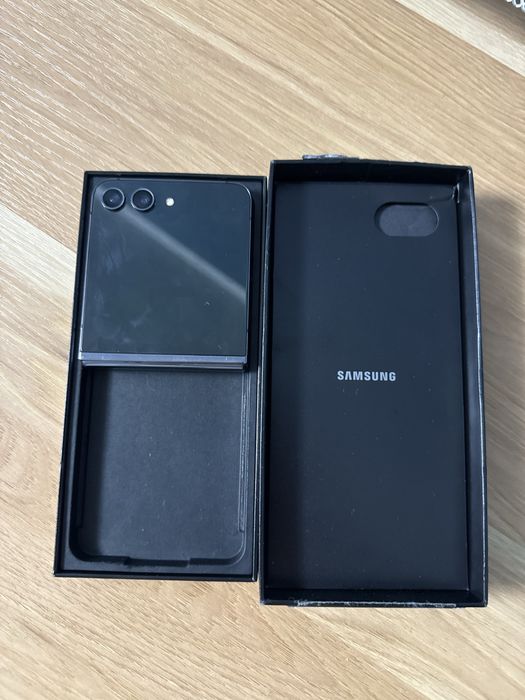 Samsung Galaxy Z Flip 5 , 512гб