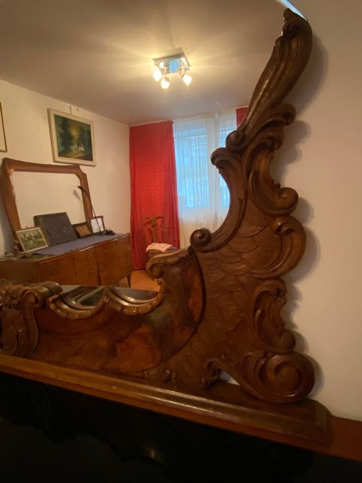 Mobilier servanta “Chipendale”, lemn de nuc, Italia