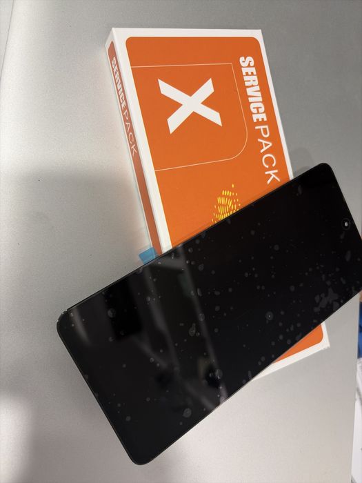 Дисплей за Poco X3