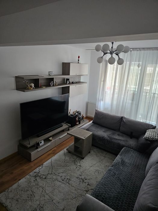 Apartament 2 camere decomandat cu parcare subterana
