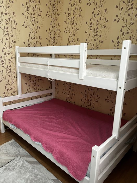 Двухъярусная кровать