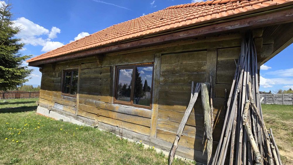 Casă relocabilă lemn stejar - la cerere se poate adăuga și un cost suplimentar de demontare, transport și remontare