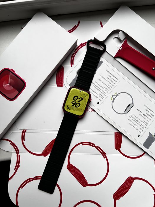 Apple watch 9   45mm (prod. red)