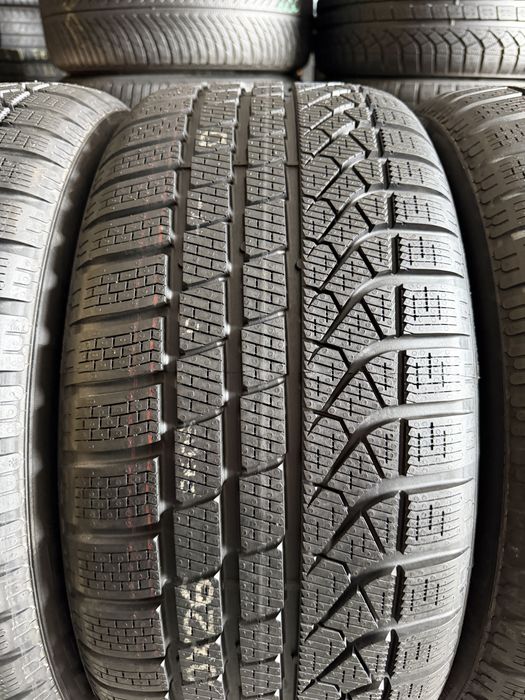 4 anvelope NOI iarna 255/40/19 , 100 V , XL , Pirelli , DOT 2022 !