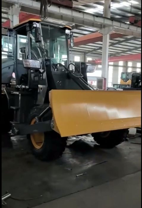 Калёсний бульдозер. Bulldozer