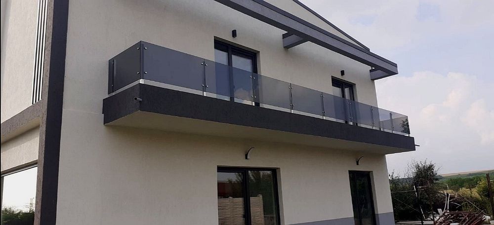 Balustrade din sticlă /Cabine de duș