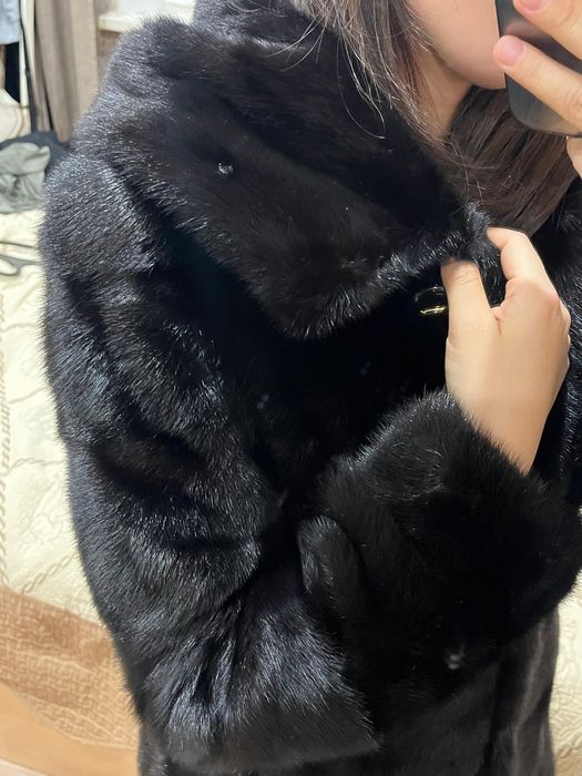 Продам                                                   норковую шубу