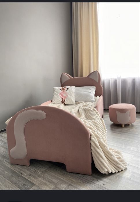 Кровать детская с матрасом