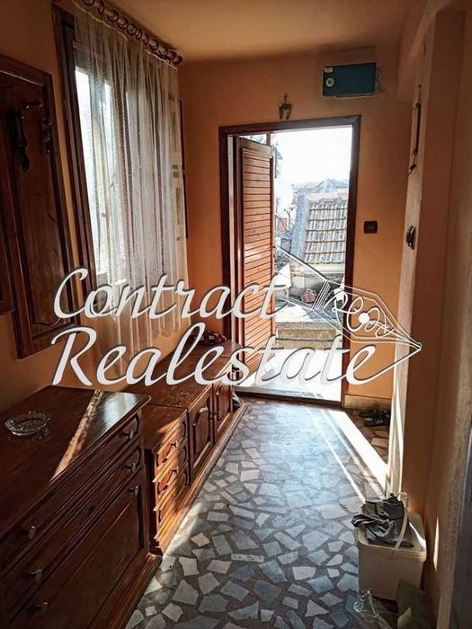 Двустаен Обзаведен Колхозен пазар !