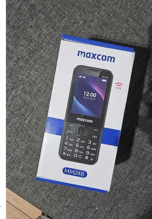 Telefon MaxCom - nou - pret fix 100 lei