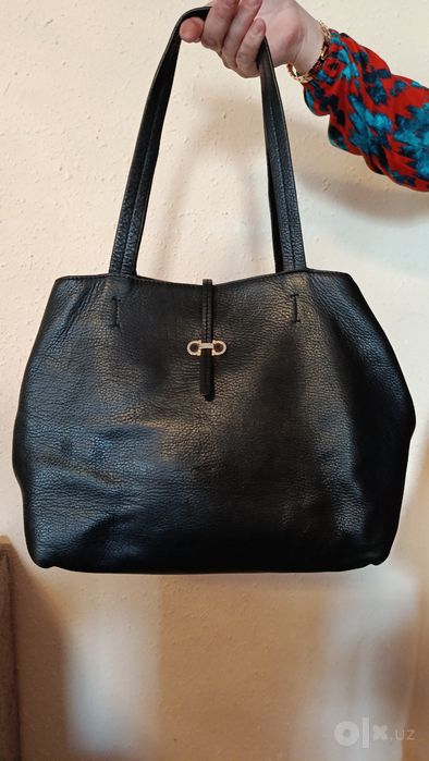 Продам женскую сумку Salvatore Ferragamo кожа 100%