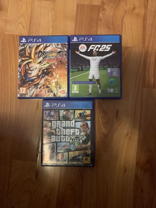 Vand jocuri pentru ps4 folosite dar sunt in stare foarte buna
