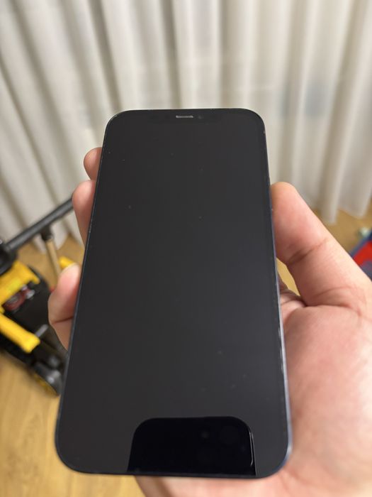 Телефон iPhone 12, Айфон 64 ГБ