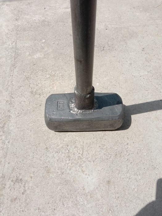 Кувалда балон ургани 8 кг темри турбаси билан 10 килола атирофи чикади