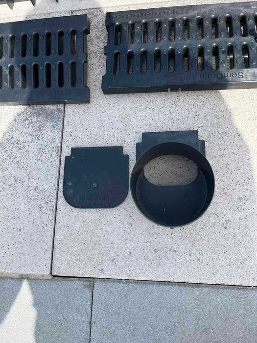 Линеен отводнител 100х100х1m с решетка PAGF, B125 - #Земелрок