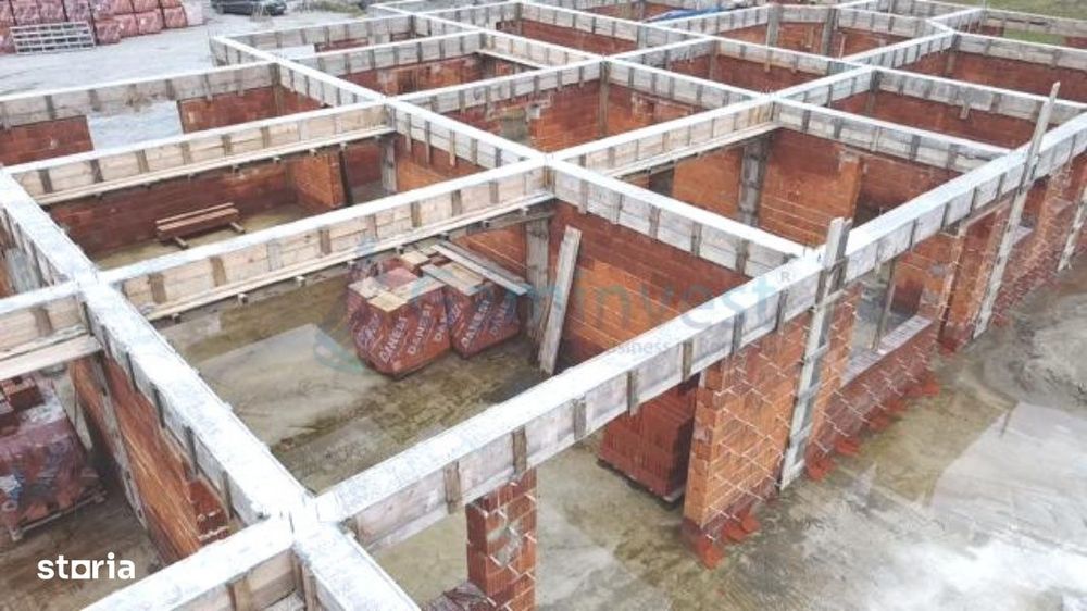 Teren si Constructie , la 40 km de Oradea, Bihor,Gaminvest,V3174