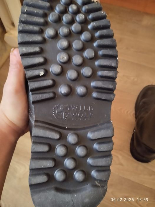 Продам зимние сапоги из натурального собачьего меха