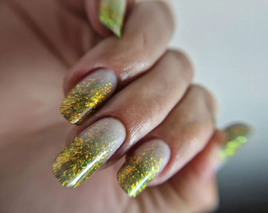 Manichiură profesională | Unghii cu gel