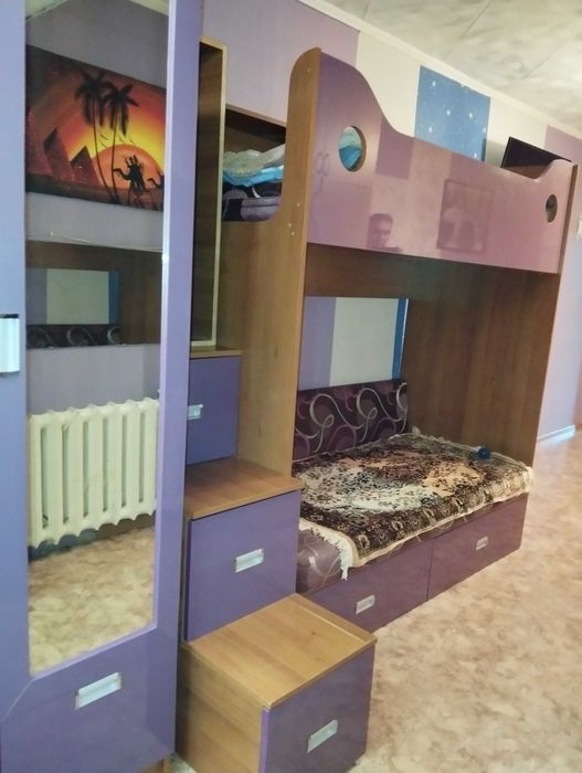 Двухъярусная кровать