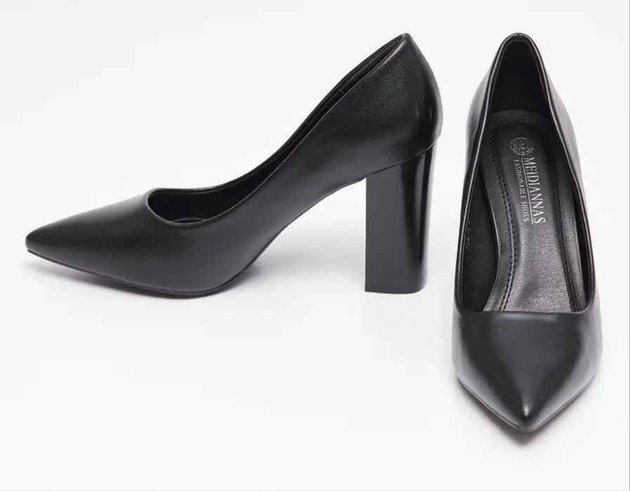 Продам туфли черные 39р.