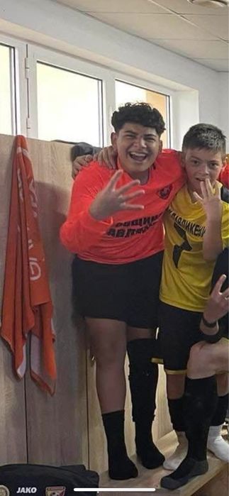 Леко използвани  панталонки Счупена врата и счупена маса КОМПЛЕКТ