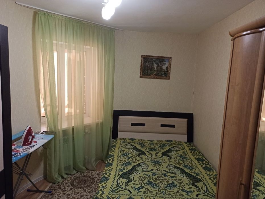 Сдам 2 х комнатную квартиру в 10 микрорайоне. На долгий срок