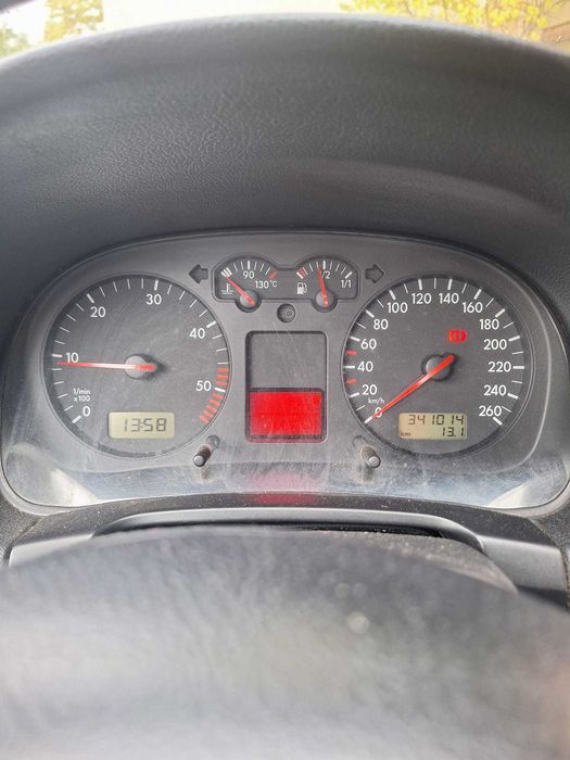 Volkswagen Bora 2001 diesel, 1.294 € — imagine 2