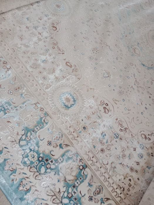 Продам натуральный ковер 6*4 новый