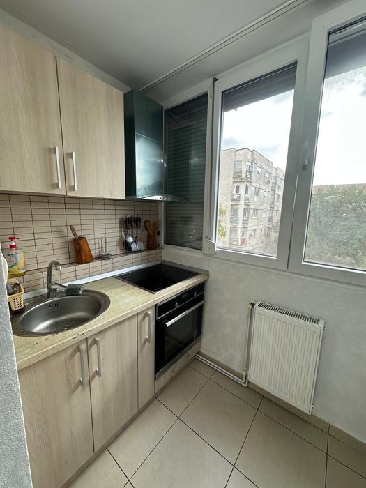 Inchiriez apartament 3 camere in Oradea