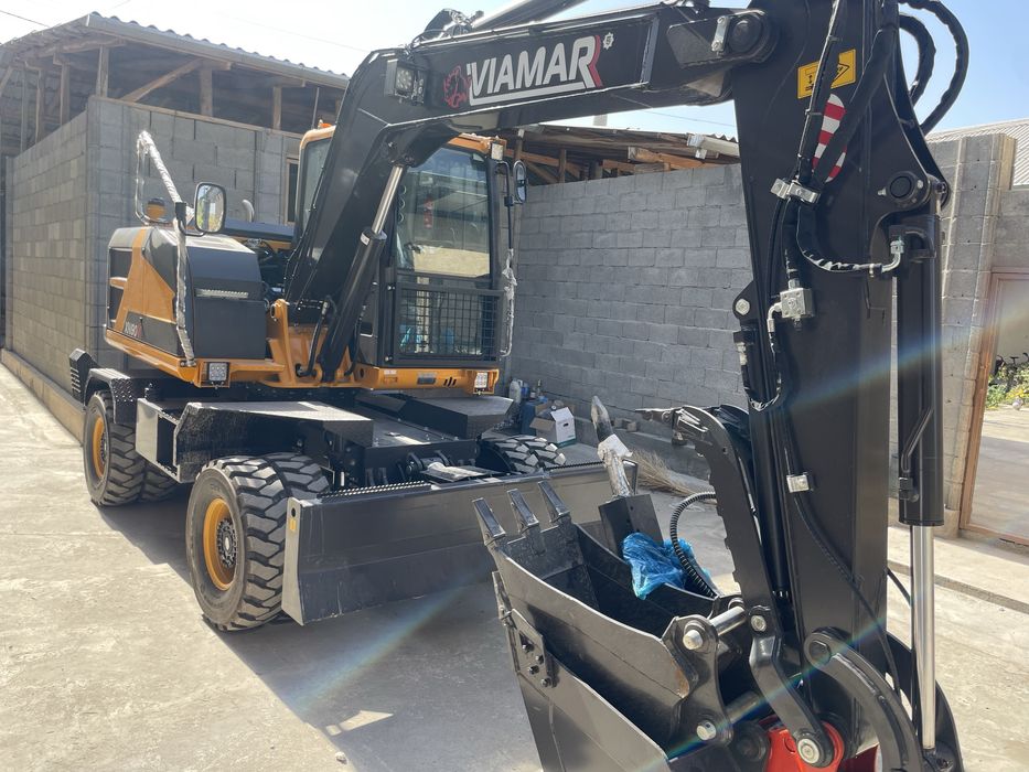 Экскаватор VIAMAR XN90Y сотилади