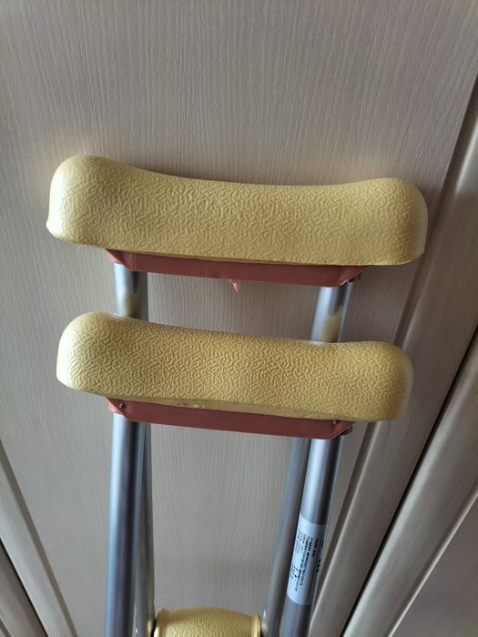 Костыли в отличном состоянии