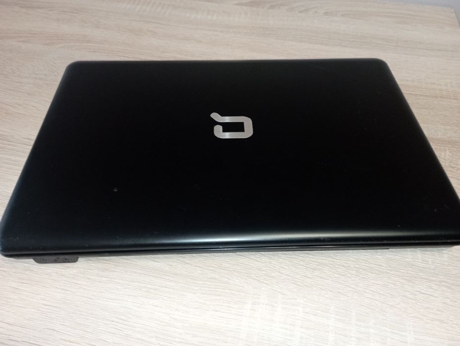 Продавам лаптоп  HP Compaq