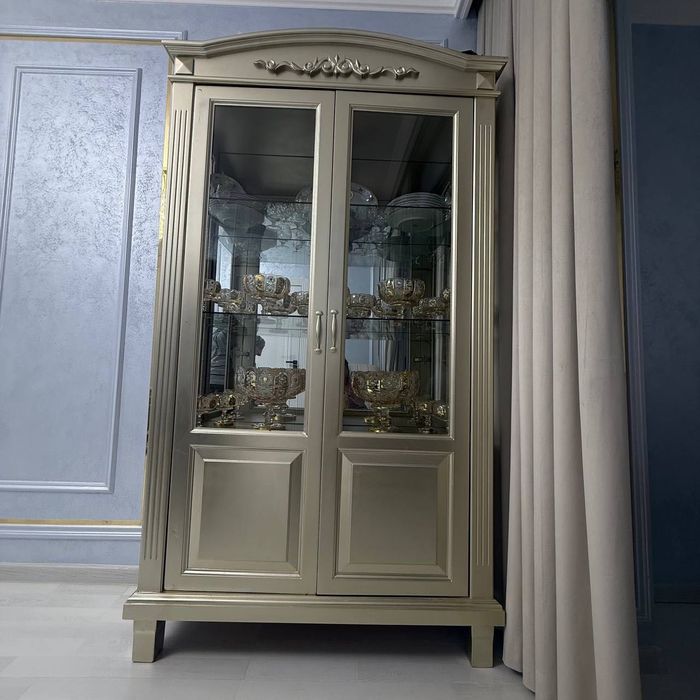 Продается Стенка для серзвиза