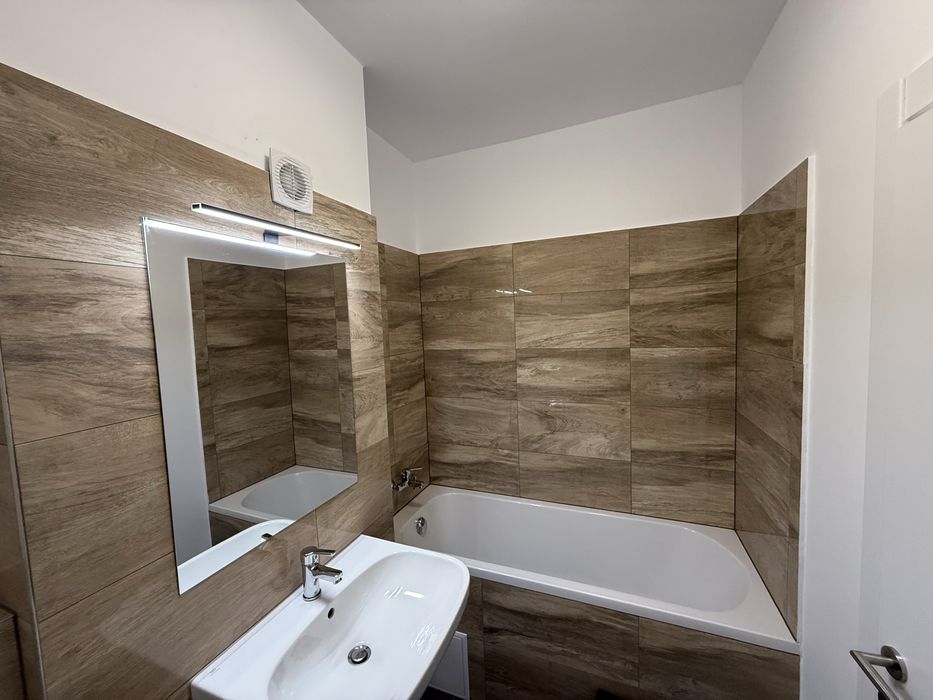 De inchiriat apartament 2 camere zona Torontalului