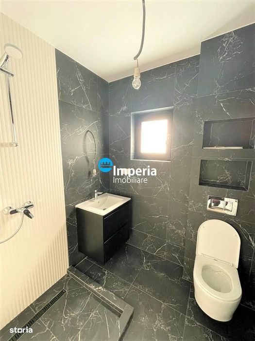 Vila 4 camere, Miroslava, Notariat, asfalt, beci, zona excelenta