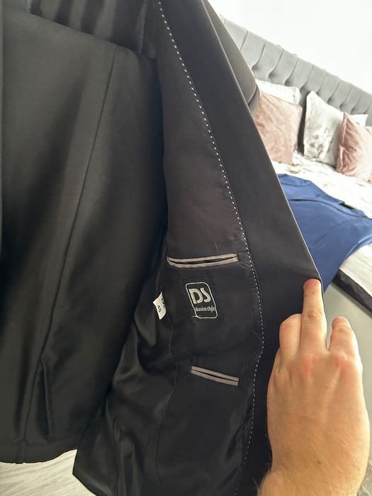 vand costum diasim style fabricat la satu mare