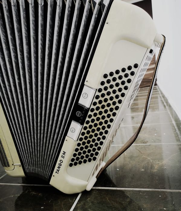 Acordeon Hohner Tango ii M 96 bași