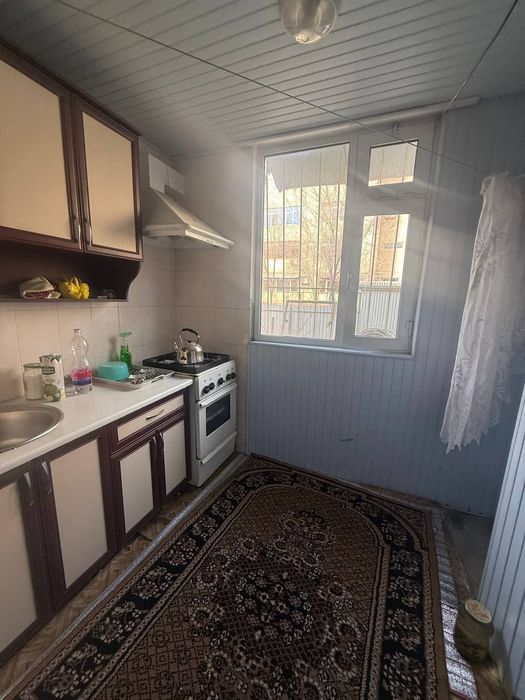 Rusalka tomonda 2 xonali uy sotiladi