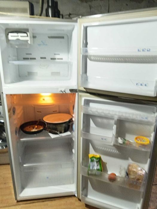 Продам холодильник  SAMSUNG