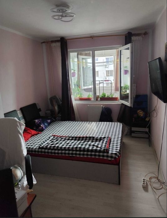 Apartament Crângași 4 camere