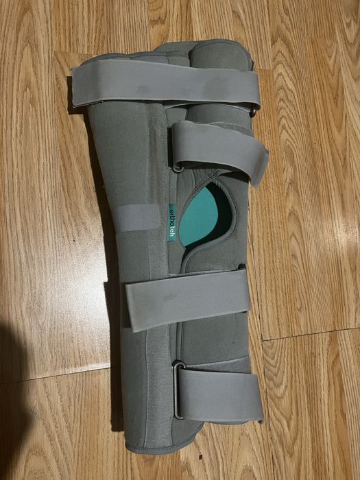 Ортеза за коляно