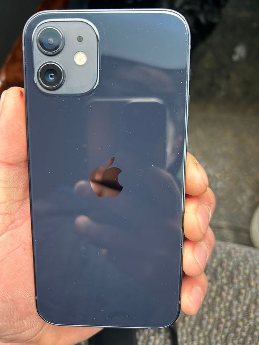 iPhone 12 c гарантией