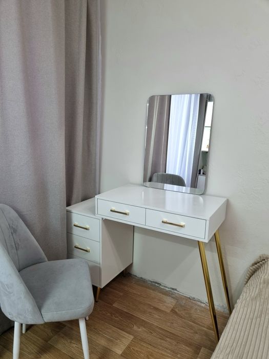 туалетный столик б/у